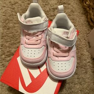 Nike Infants Court Borough Shoes